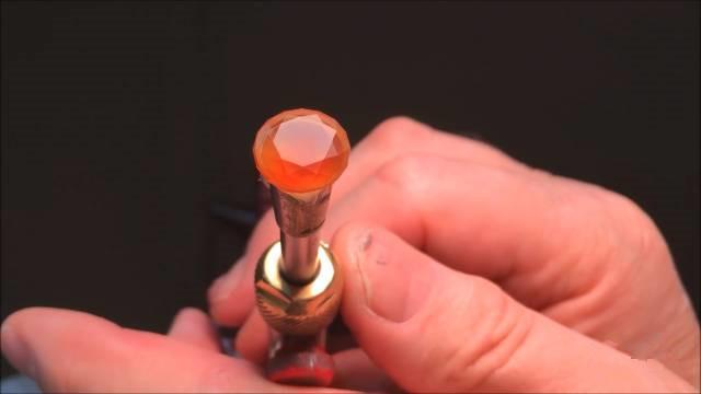 珠寶寶石使用影像測量儀測量，一場科學與華麗的邂逅