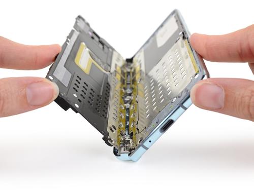 高精度測(cè)量折疊屏手機(jī)鉸鏈,應(yīng)付生活日常只有更貼合 高精度測(cè)量折疊屏手機(jī)鉸鏈,應(yīng)付生活日常只有更貼合