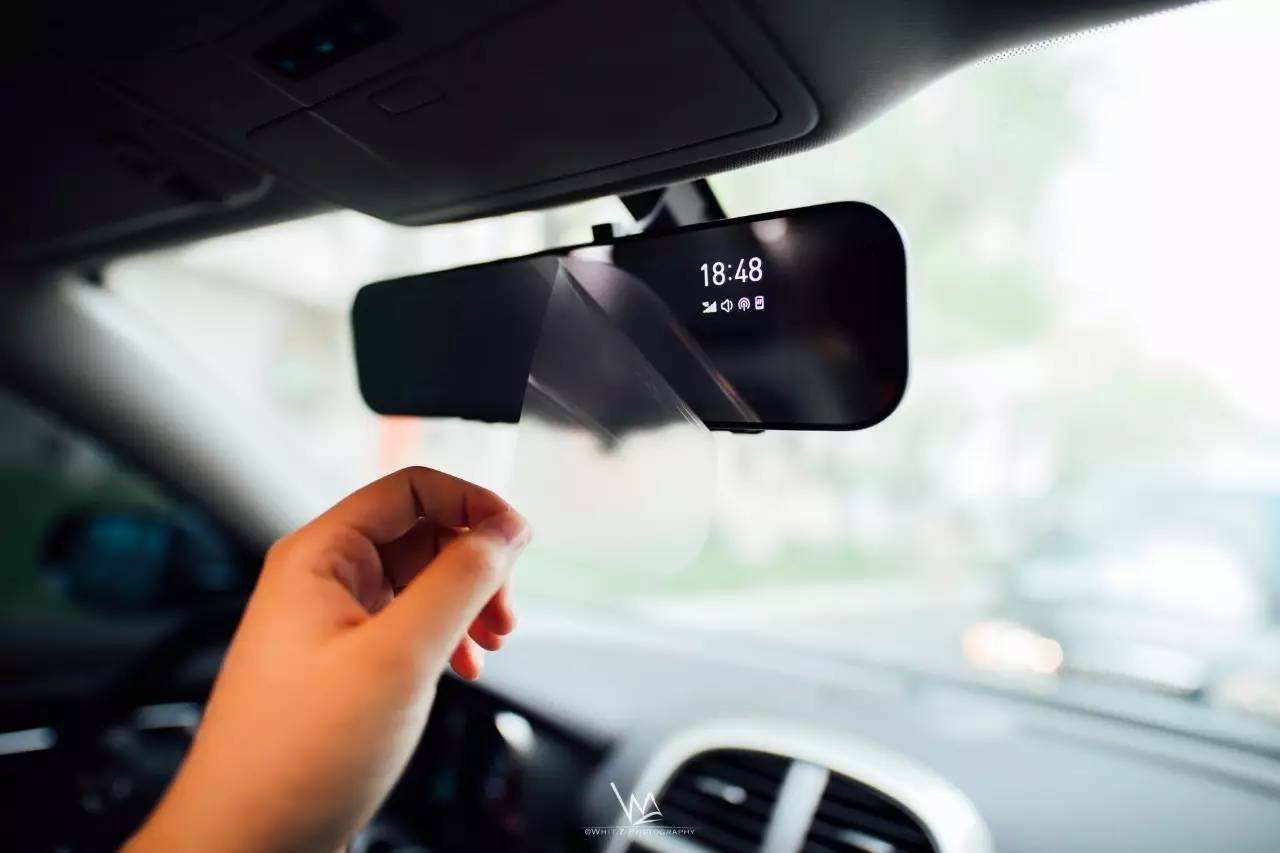 激光測量內(nèi)后視鏡玻璃平面度,清晰掌握后車間距 激光測量內(nèi)后視鏡玻璃平面度,清晰掌握后車間距