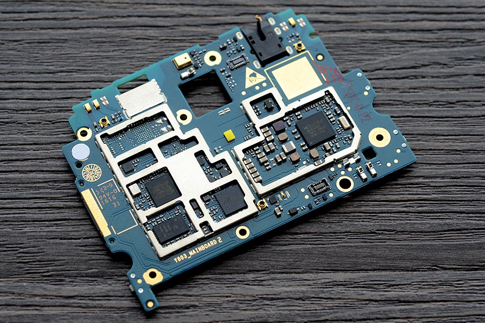 測量PCB屏蔽蓋尺寸,大幅度降低外界磁場干擾 測量PCB屏蔽蓋尺寸,大幅度降低外界磁場干擾