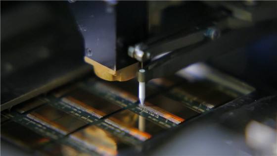 測量芯片翹曲度平整度，提升良品率