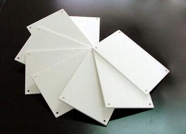 測量陶瓷片平面度，激光測量儀高精度無損完成