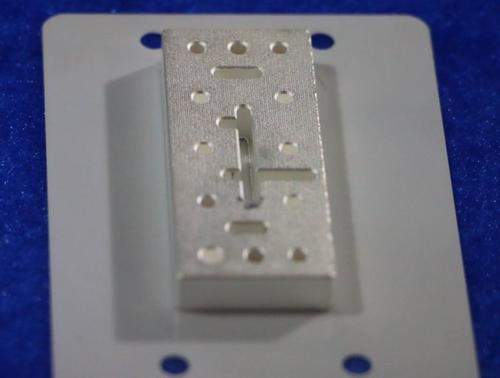 陶瓷腔體濾波器尺寸測量，多項尺寸高精度一網打盡