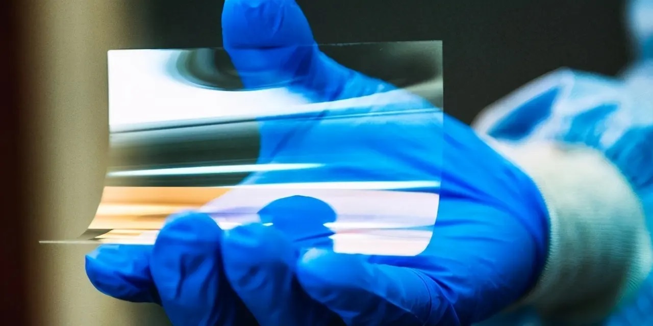 UTG玻璃離不開高精度測量平面度，煥發折疊屏第二春|激光平面度測量儀