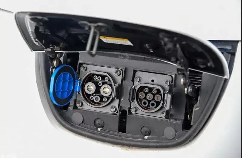 充電樁與充電口高精度測量|自動影像測量儀