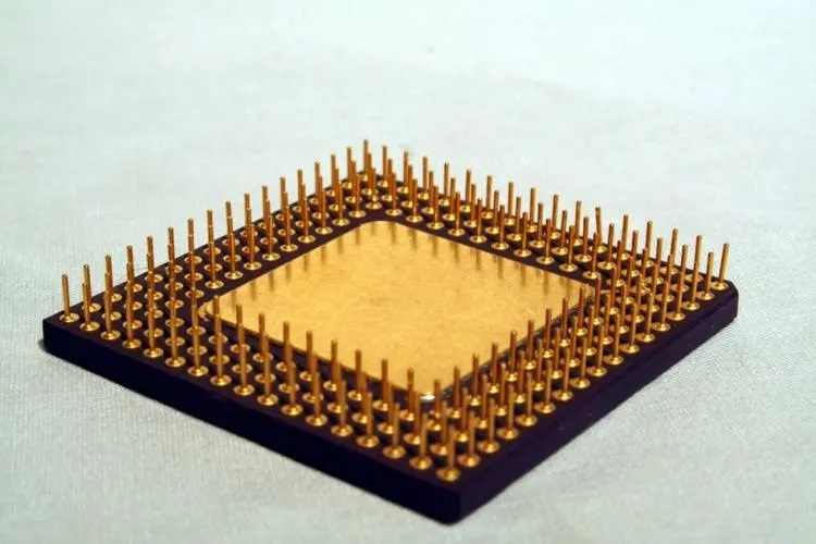 芯片引腳正位度測量，防止壓傷與脫落|影像測量儀