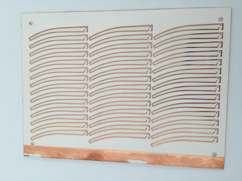 覆銅板厚度高精度測量，實時看數據更方便|激光厚度測量儀